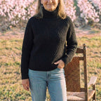 Cotton Chunky Sweater Black with V-Structure