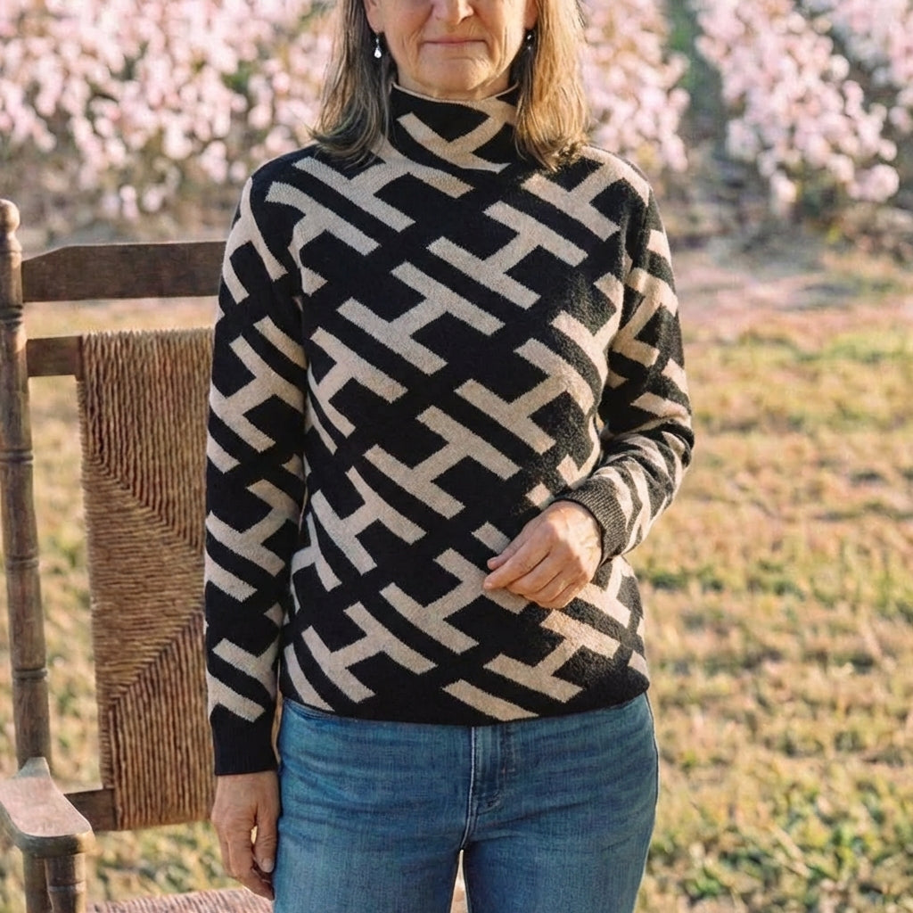 Cotton Sweater Black-White Abstract